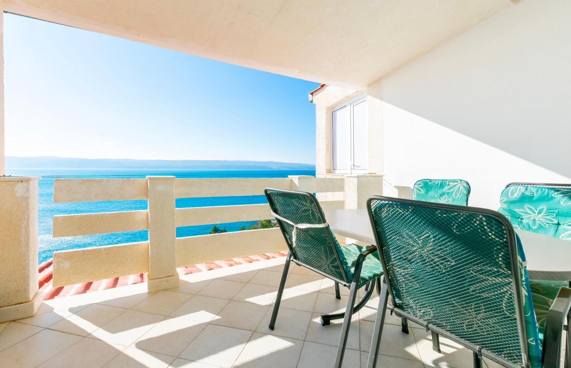 Apartments Ivo - Sea View; Писак Екстериор снимка