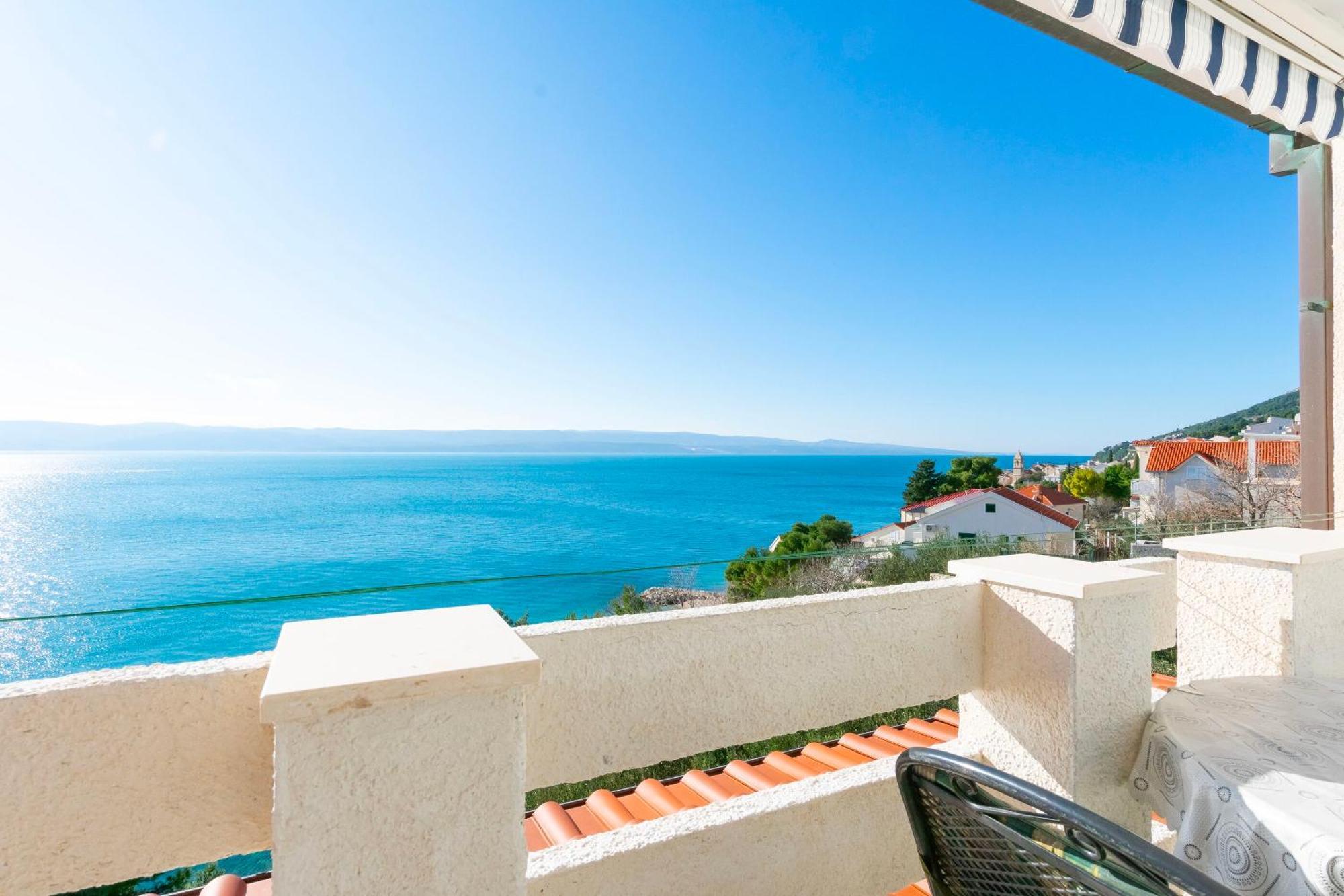Apartments Ivo - Sea View; Писак Екстериор снимка