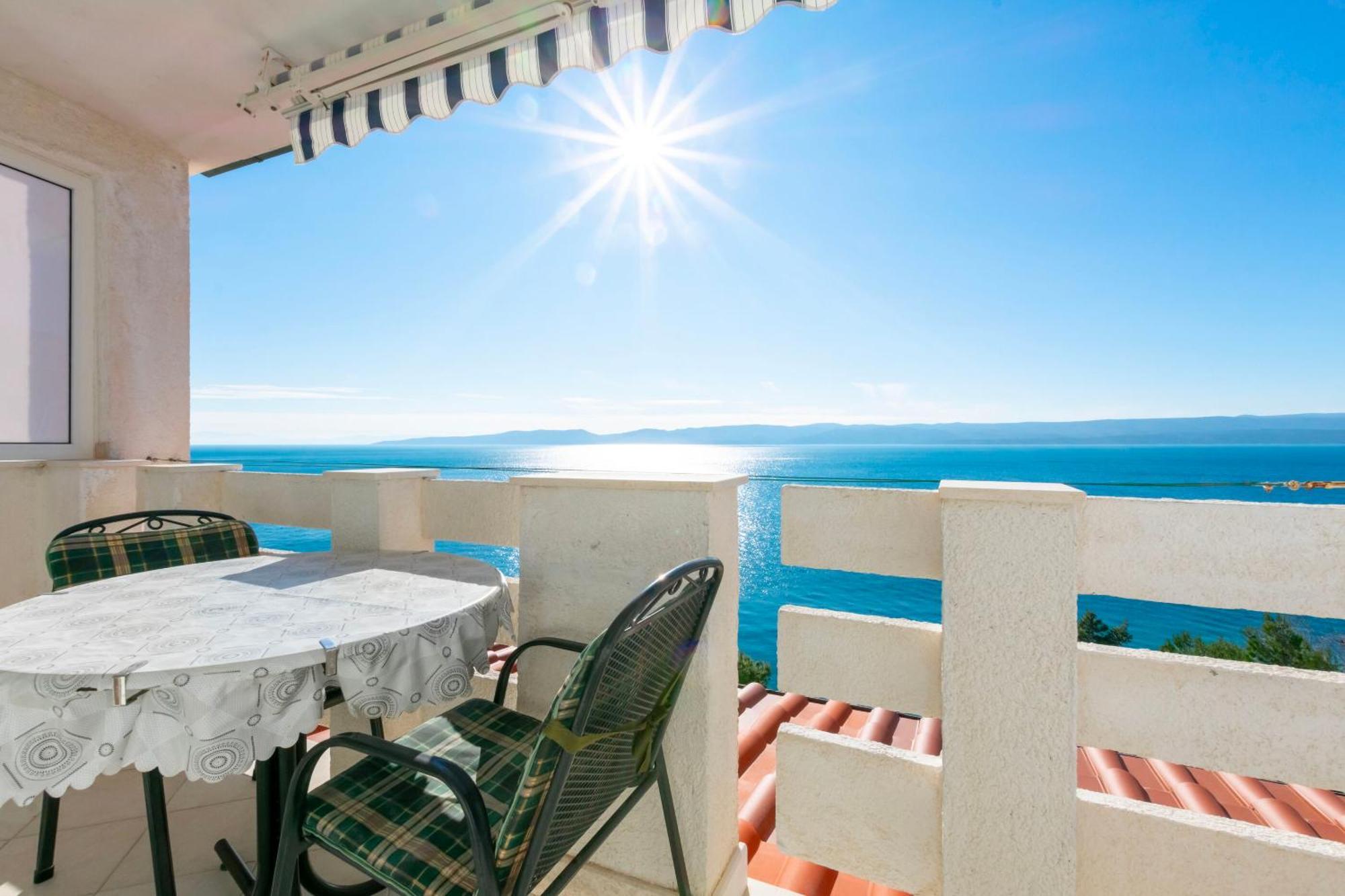 Apartments Ivo - Sea View; Писак Екстериор снимка
