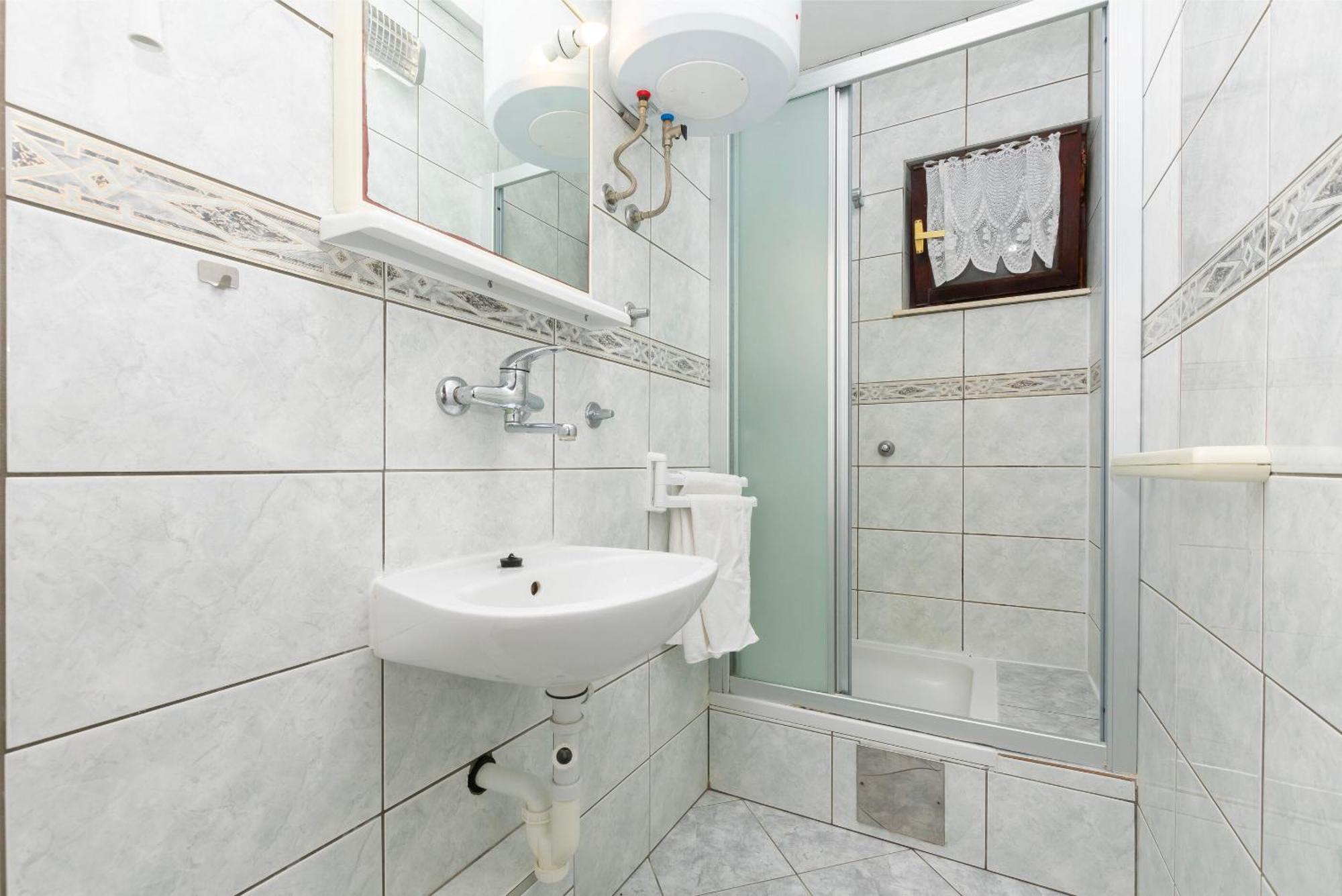 Apartments Ivo - Sea View; Писак Екстериор снимка